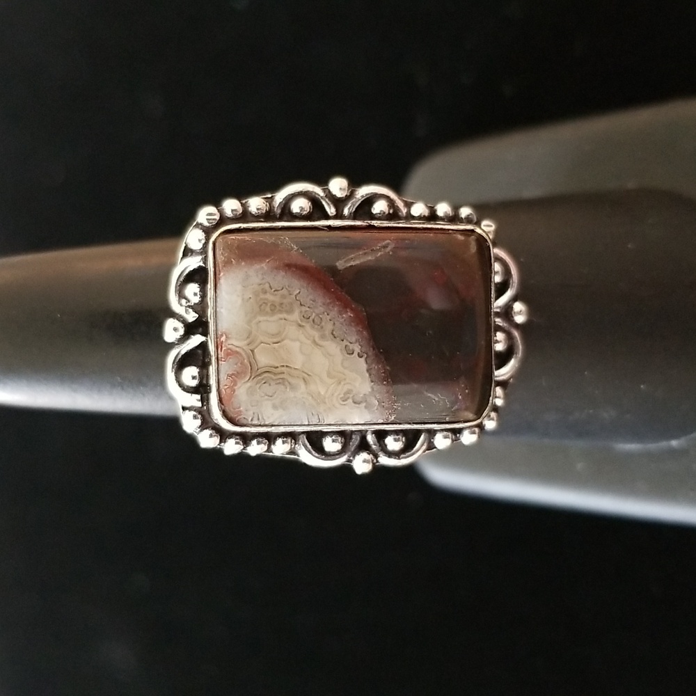 Mexican Crazy Lace Rectangle Ring Decorative Edge